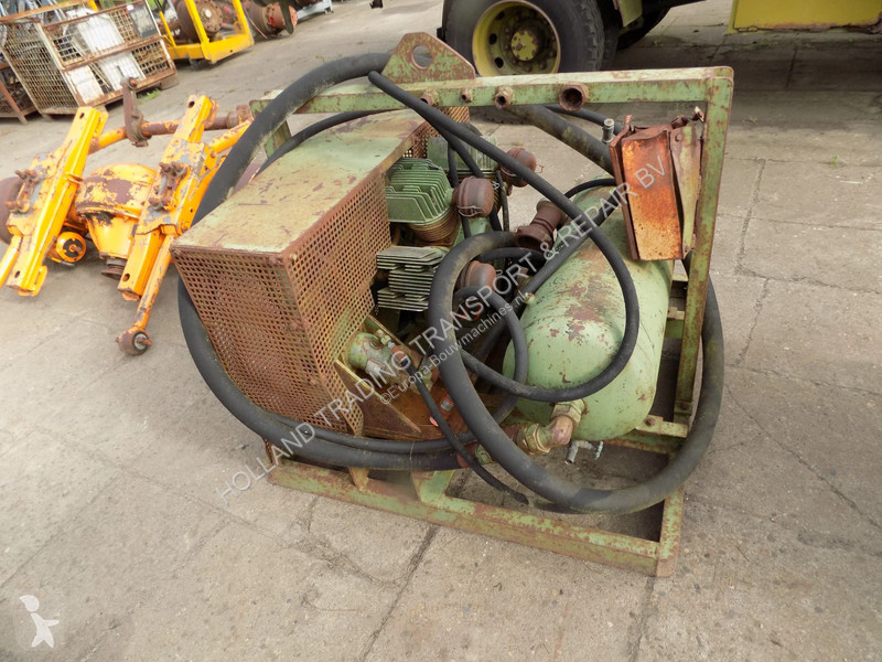 Stavebný stroj Atlas Copco 4 cillinder compressor