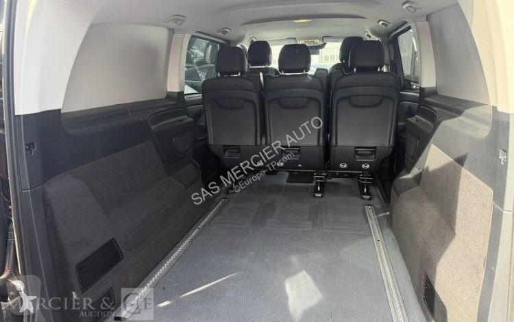 Stavebný stroj Mercedes