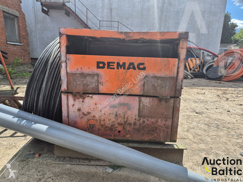 آلة لمواقع البناء Compair DEMAG SC30DS-2