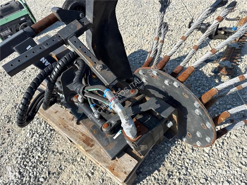 Строительное оборудование Cangini Skid Steer Broom