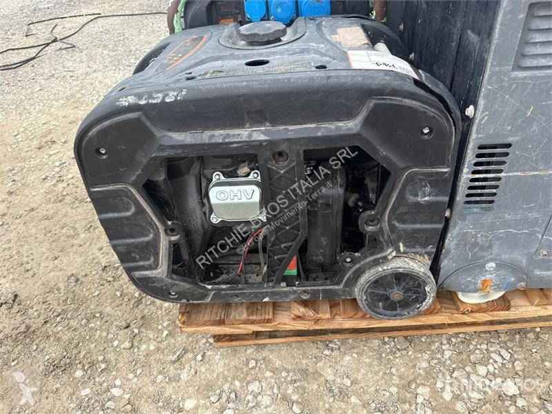 Sprzęt budowlany  Quantity of (4) Generator Set