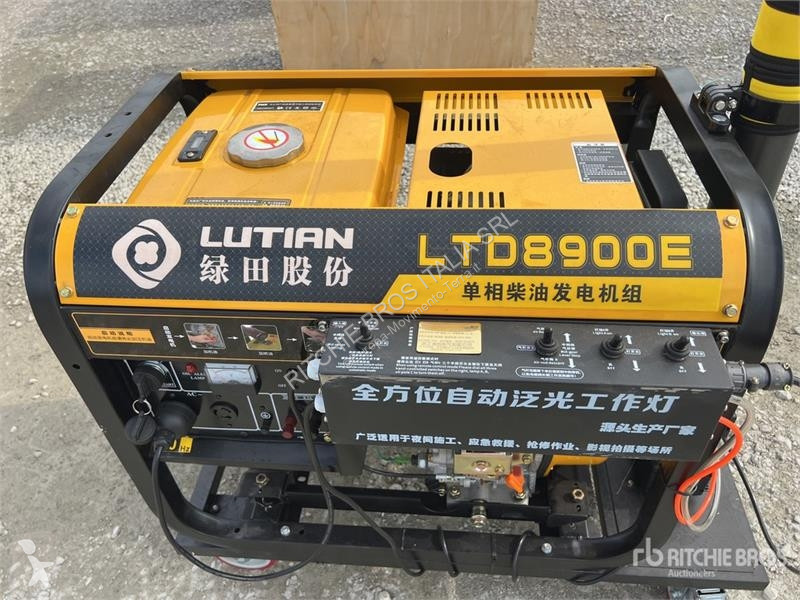 Material de obra  LTD8900E Light Tower (Unused)