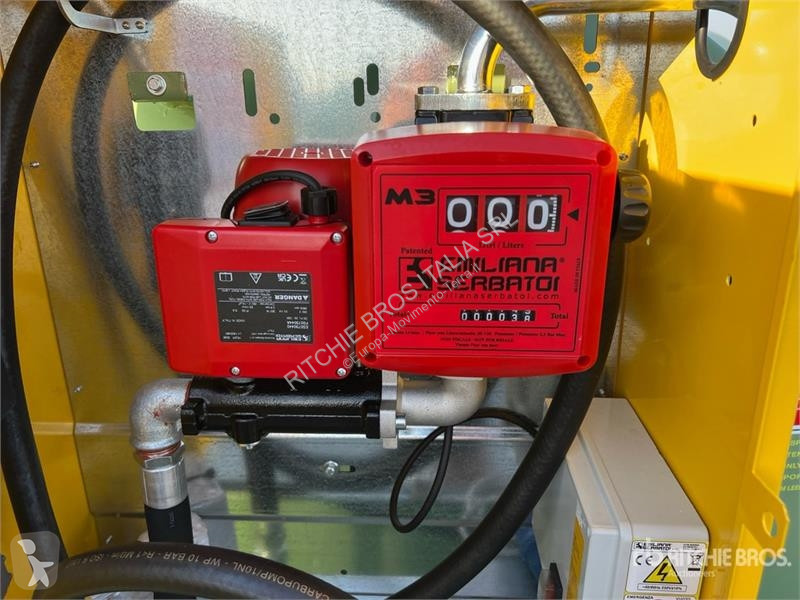 Material de obra Emiliana Serbatoi EU-TANK 3000...