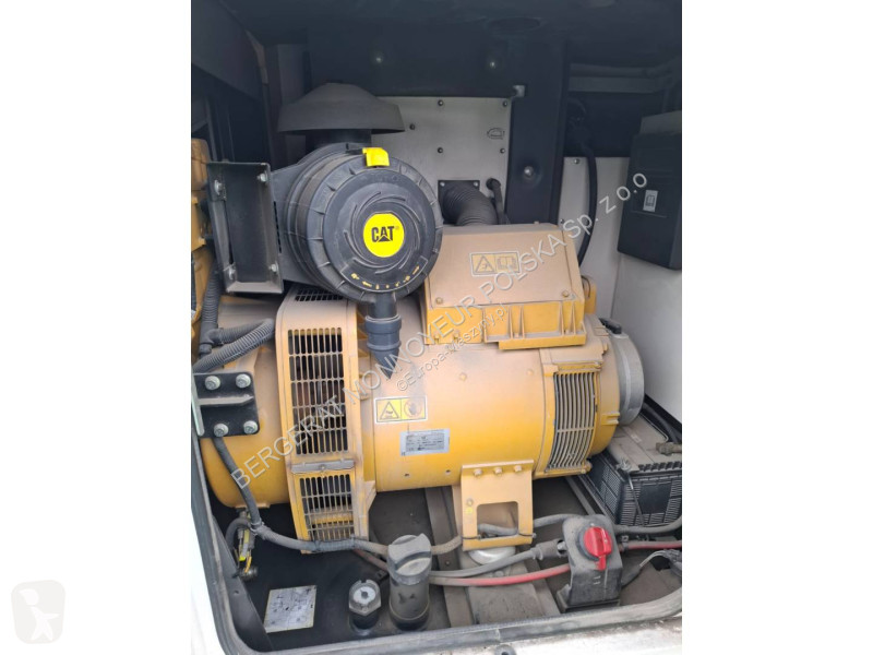 Vägbyggmaterial Caterpillar XQP100