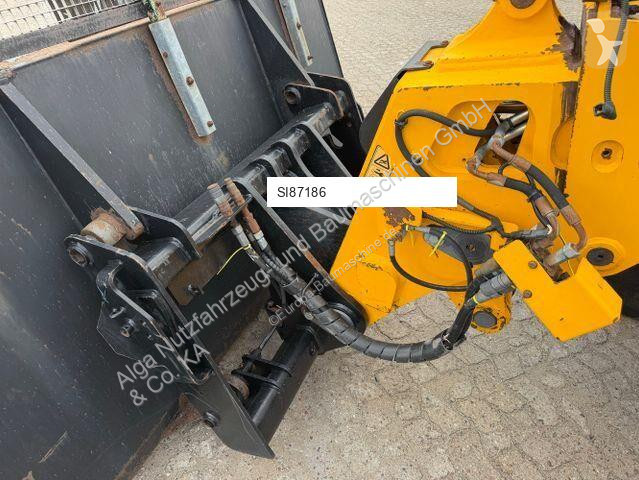 Matériel de chantier JCB