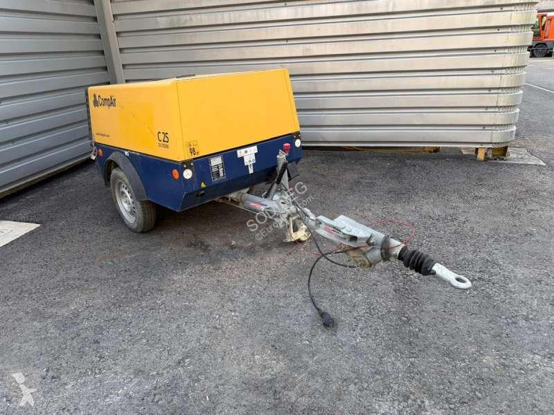 Matériel de chantier Compair  C25