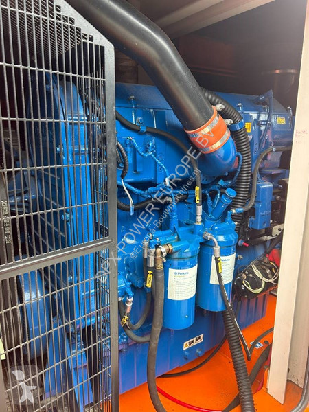 آلة لمواقع البناء FG Wilson P-500P1 - 500 kVA...