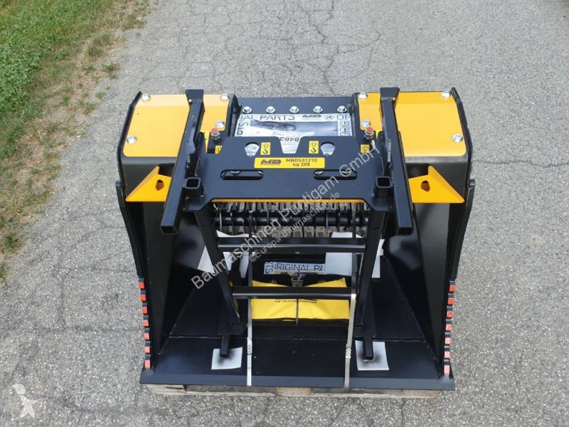 تجهيزات الأشغال العمومية MB Crusher HDS 312