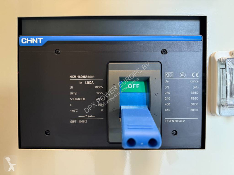 آلة لمواقع البناء Perkins 2806D-E18TAG1A - 700...