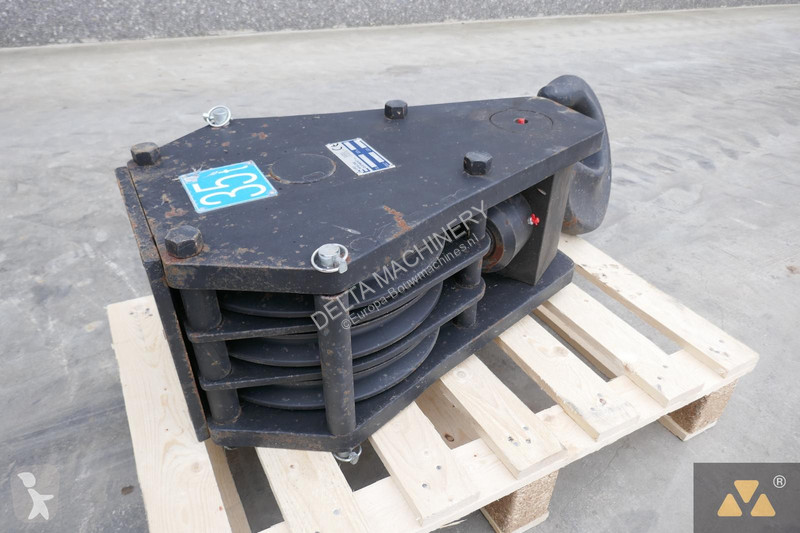 آلة لمواقع البناء  Hookblock 35T