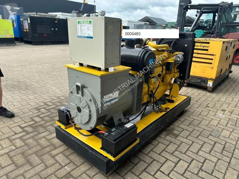 Entreprenørmaskiner John Deere 6068 TF 158...