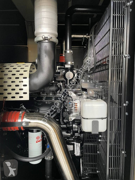 Stavebný stroj Cummins 6ZTAA13-G4 - 500 kVA...