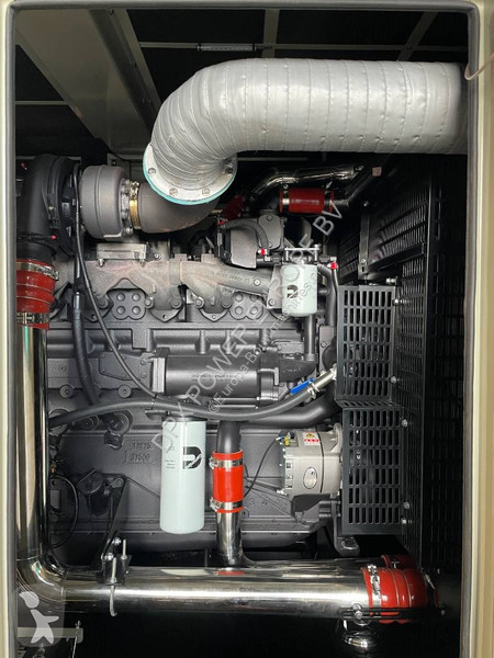 Stavebný stroj Cummins QSNT-G3 - 440 kVA...