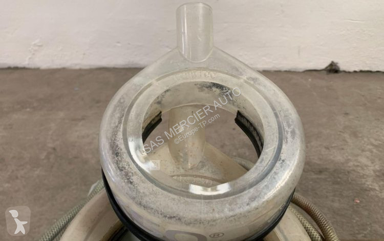 Stavebný stroj  aspirateur recycleur d'eau