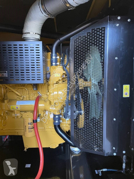 Stavebný stroj Caterpillar DE715GC - 715 kVA...