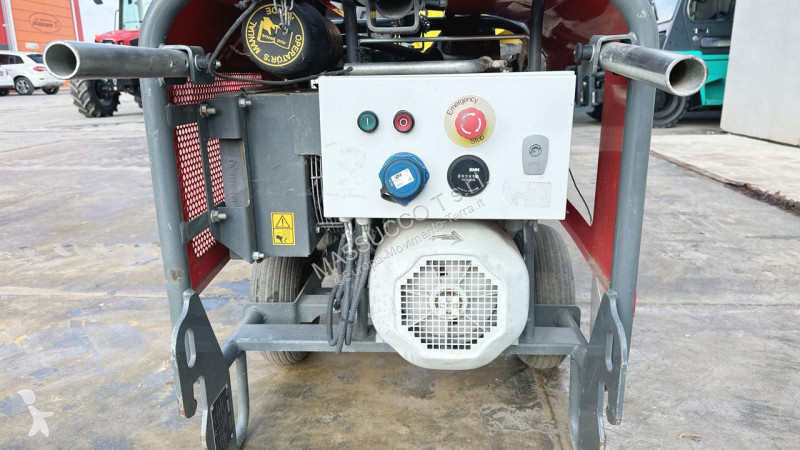 Stavební vybavení Wacker Neuson HPU8