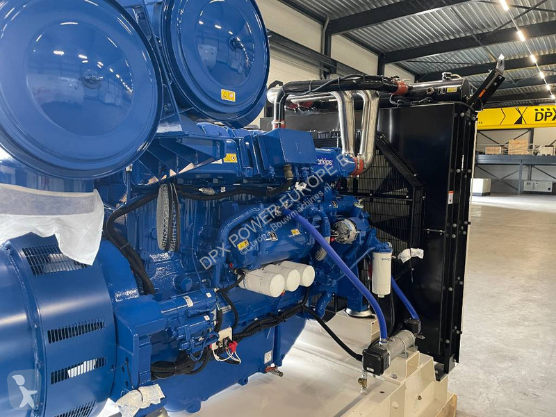 Stavebný stroj FG Wilson P900-1 - 900 kVA -...