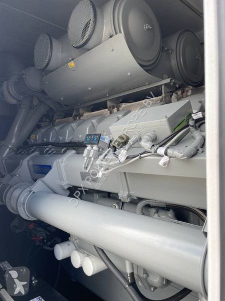 Stavebný stroj Perkins 4016-TAG2A - 2.200 kVA...