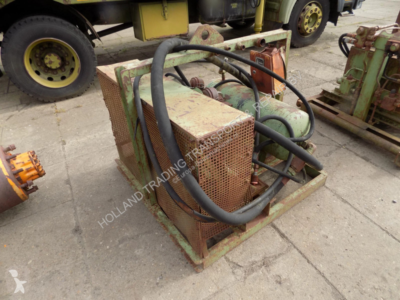 Stavebný stroj Atlas Copco 4 cillinder compressor