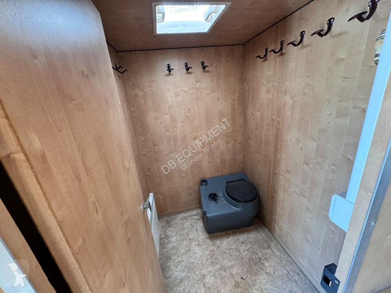 Entreprenørmaskiner JCR  M490PA Remorque cabane...