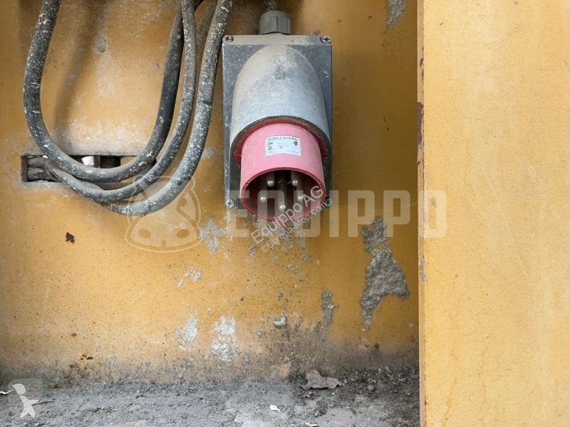 Stavebný stroj  Benne Tampon 8M3