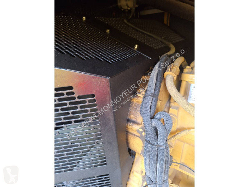 Vägbyggmaterial Caterpillar DE550E3