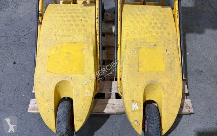 Matériel de chantier Lacroix paire de feux...