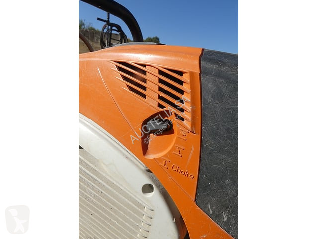آلة لمواقع البناء Stihl TS800