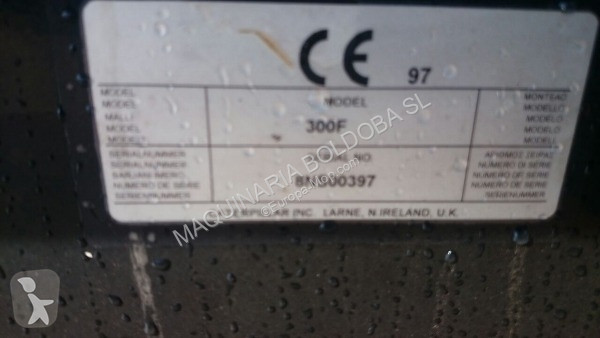 Material de obra Caterpillar 300 F
