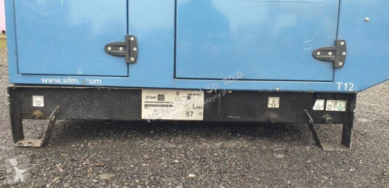 Vägbyggmaterial  Agregat prądotwórczy SDMO T12K