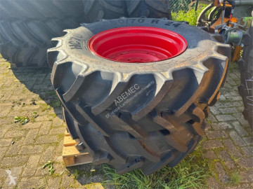Mitas 380/70R24 op velg