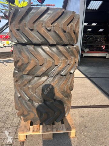 BKT 400/70-20 Constar banden 4 stuks