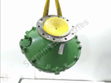 John Deere S670