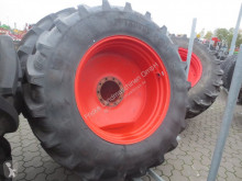 Taurus 650/65 R42 Pneumatici usato
