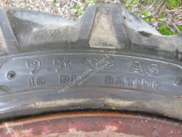 Pneus 9.5-32