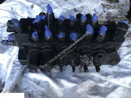 JCB JCB 4CX - Rozdzielacz / Dzielnik Strumienia spare parts used
