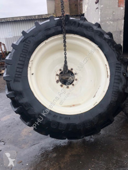 New Holland Koła New Holland spare parts used
