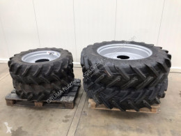 Opony Michelin 320/70 R 24 und 380/85 R 34