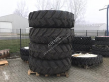 Opony BKT 520/85R42 4 STUKS OP 10 GATS VELG