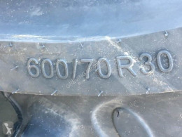 BKT 600/70 R 30 Neumáticos usado