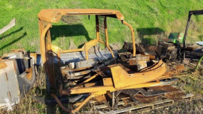 Części maszyny leśne Valtra blindage forestier pour tracteur VALTRA 144