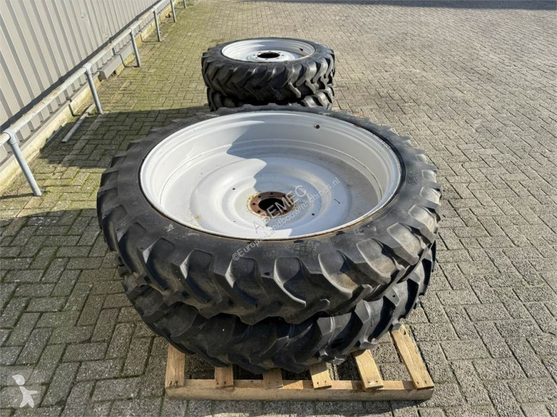 Repuestos Alliance 270/95R48 + 270/95R32...