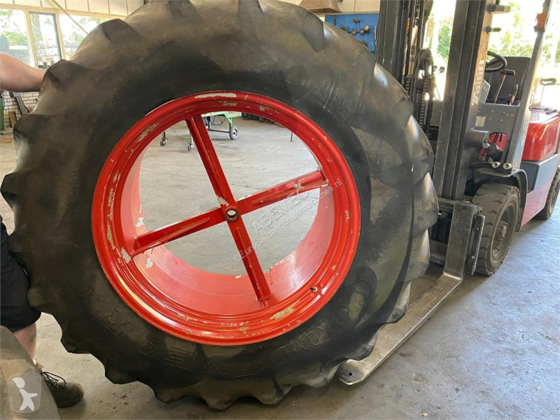 Díly pro zemědělství Goodyear 18.4R38 dubbellucht