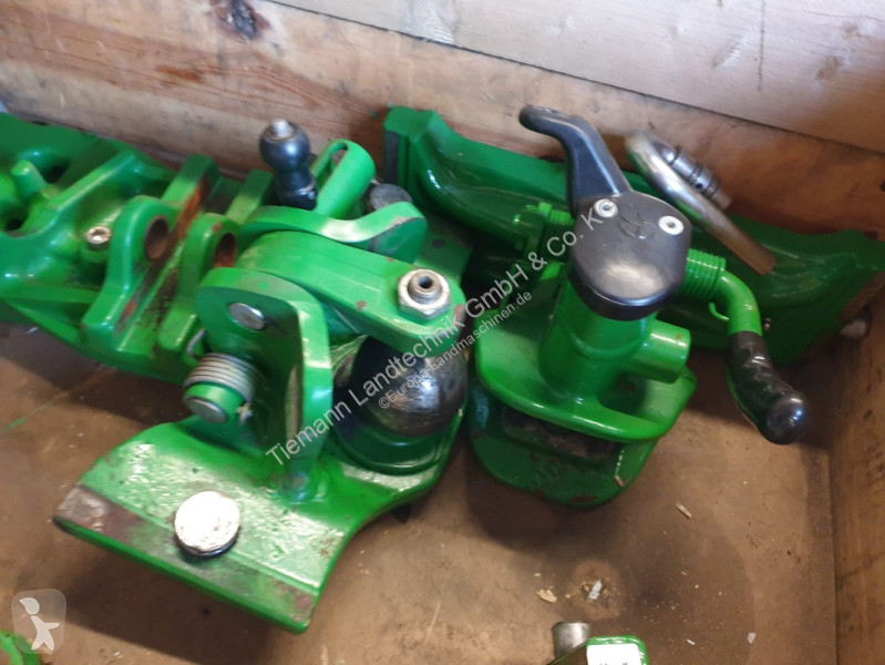 Części zamienne John Deere 3-IN-1 ANHÄNGEBOCK