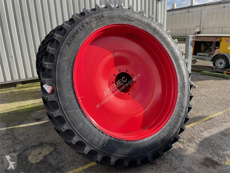 Peças agrícolas Alliance 320/105R54 + 320/80R42...