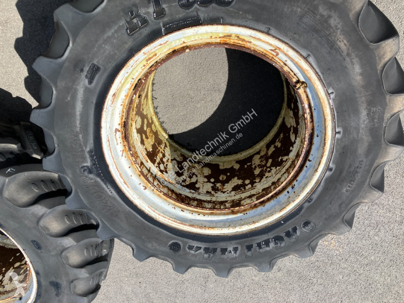 Poľnohospodárske súčasti BKT  420/85 R34 an 34