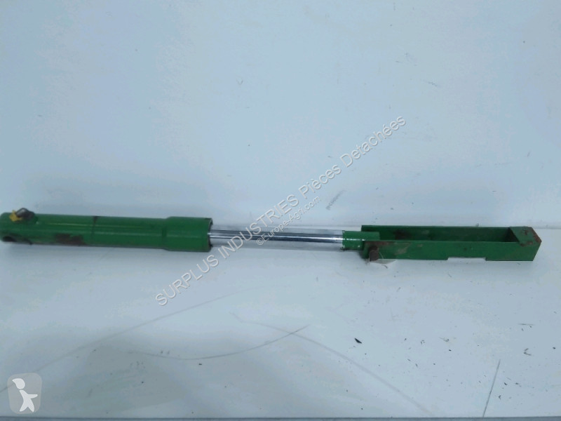 Díly pro zemědělství John Deere 1365