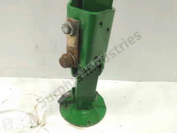 John Deere 864