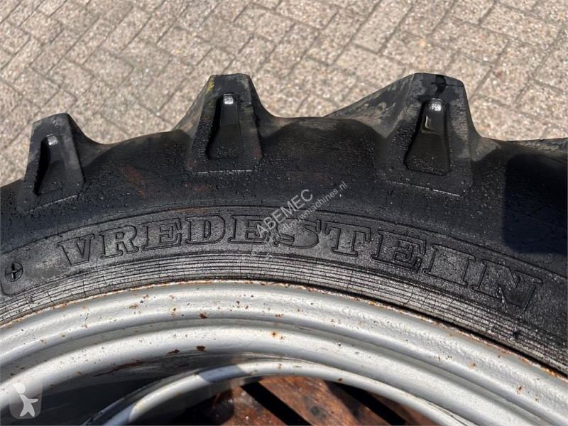 Jordbruksdelar Vredestein 13.6X38 dubbellucht 3...