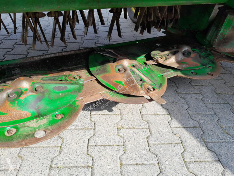 Pièces détachées John Deere  1365 Kuhn